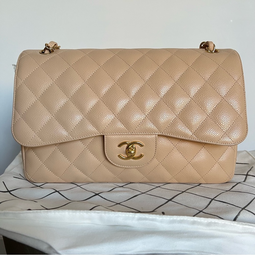 Chanel Classic Jumbo Flap